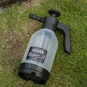 Pulvérisateur à pression 2000 ml, type mousse, pour l'arrosage du jardin, le nettoyage, la désinfection, pulvérisateur en plastique multi-usages - Product Image 3