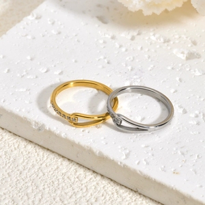 Anello Impermeabile in Acciaio Inossidabile 316L Placcato Oro 18K con Zirconi, Regalo per Matrimonio e Fidanzamento, Anelli Abbinati per Coppie - Product Image 4