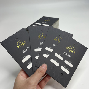 Carte de présentation personnalisée en papier noir pour bijoux, avec estampage à chaud doré, pour boucles d'oreilles, avec logo imprimé, carte d'emballage pour boucles d'oreilles - Product Image 5