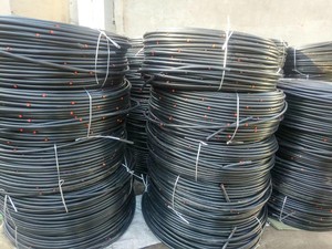 Système d'irrigation goutte à goutte agricole en gros, mini-goutteur émetteur en plastique à bouton, avec compensation de pression - Product Image 6