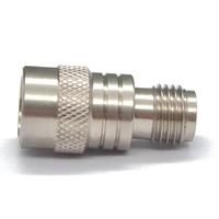 Adaptateur coaxial RF QS MA/S MA-JKAG1 50 Ohm 10MHz-18GHz en acier inoxydable mâle/femelle pour communication haute fréquence VSWR 1.15:1