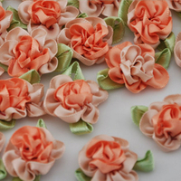 Mini fleurs en satin de soie 3,5 cm, couleurs mélangées, aspect réaliste, longue durée de vie, décoration pour sacs et broches