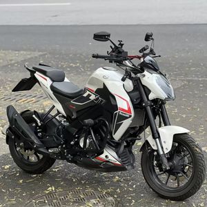 Benelli Xiao Xunlong 150 : Moteur EFI 3-temps 11,3 kW, motos et motocyclettes d'<span class=keywords><strong>occasion</strong></span> - Product Image 1