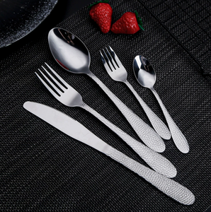 DFJY - Juego de cubiertos de acero inoxidable con mango martillado, cuchillo para carne, tenedor de mesa, tenedor para postre, personalizado - Product Image 2