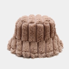 Chapeaux Bob en Fausse Fourrure Peluche Chaude d'Extérieur Style Rétro Rayé Design Japonais pour Automne Hiver - Product Image 5
