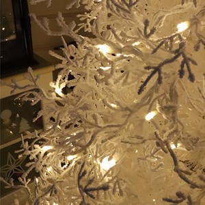 Pure PE Dead Branch <b>Tree</b> Flocked Christmas <b>Tree</b> With Built In <b>Lights</b> Snowy Elf Full PE Snow Falling <b>Tree</b> Without Fence - Product Image 2