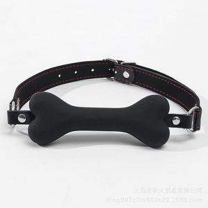 Ensemble de bondage SM en cuir avec boucle en éponge, 7 pièces ou 5 pièces, comprenant collier, collier de cou, mors, fouet et dispositif de traction, vente en gros - Product Image 3