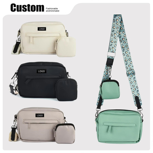 Sac de transport personnalisé pour animaux de compagnie pour les aventures en plein air, design confortable pour l'épaule et la taille, idéal pour l'entraînement et la promenade des chiens - Product Image 1