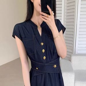 Vestido Midi Vaquero Maxfree de Cintura Alta con Cuello en V, Manga Corta, Botones al Frente, Ajustado, Casual, Color Sólido, para Primavera - Product Image 4