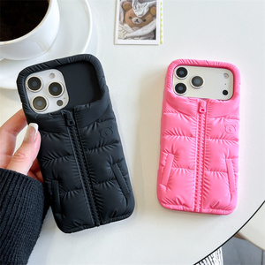 เคสโทรศัพท์มือถือซิลิโคนลายเสื้อพัฟเฟอร์แฟชั่น สำหรับ iPhone 17 Air 16 15 14 13 Pro Max  แบบ 3 มิติ  ยางนิ่ม  น่ารัก  ฝาหลัง - Product Image 3
