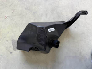 8612084 8575039 Resonador de Aire Delantero y Trasero Derecho e Izquierdo, Original Usado de Calidad para <span class=keywords><strong>BMW</strong></span> <span class=keywords><strong>G30</strong></span> 530E 2017-2023 2.0 Híbrido Gasolina - Product Image 4