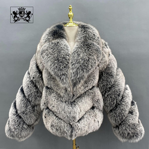 Janefur Vente du vendredi noir Veste d'hiver moelleuse en fourrure de renard grande taille <span class=keywords><strong>Manteau</strong></span> de luxe en fourrure véritable noir blanc pour femmes en gros - Product Image 1