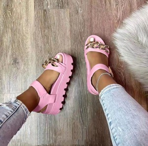 <span class=keywords><strong>Sandalias</strong></span> <span class=keywords><strong>de</strong></span> playa con decoración <span class=keywords><strong>de</strong></span> cadena <span class=keywords><strong>de</strong></span> Metal para mujer, novedad, verano, <span class=keywords><strong>2022</strong></span> - Product Image 1