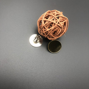 DIY Bán Buôn Vòng UV In Kỹ Thuật Số Logo Giá Rẻ Trung Quốc Nhà Sản Xuất Trống Epoxy Kim Loại Biểu Tượng Huy Hiệu Ve Áo Pins - Product Image 3