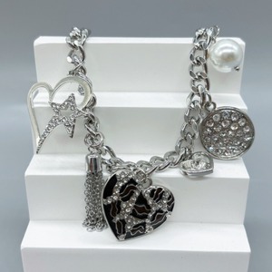 <span class=keywords><strong>Pulsera</strong></span> de Aleación Chapada en Oro de 18K con Colgante Geométrico de Diamantes Completos y Borla en Forma de Corazón, Estilo Urbano y Elegante para <span class=keywords><strong>Mujer</strong></span> - Product Image 4