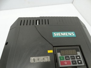 6SE3223-0DH40 มิดิมาสเตอร์ ไดรฟ์ 15 กิโลวัตต์ พร้อม PLC - Product Image 1