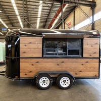 Remorque à chevaux en aluminium, remorque à chevaux en bois avec fenêtres pour le transport d'animaux, bar mobile et entreprise de remorques sur mesure