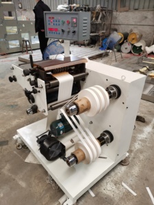 Macchina per Taglio e Riavvolgimento di <span class=keywords><strong>Nastro</strong></span> Adesivo 320MM 420MM Taglierina e Riavvolgitrice per Rotoli di Etichette - Product Image 5