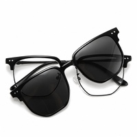 Montures de lunettes en acier et TR à monture complète, avec verres polarisés à clipser anti-radiation confortables et protection UV400, vente en gros