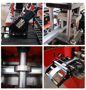 Macchina per la formatura di rulli con profilo Omega con nastro di metallo e vite - Product Image 3