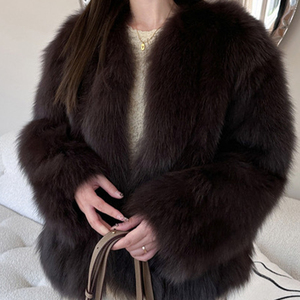 Abrigo Corto Marrón Oscuro, Peludo y Cálido, Elegante Abrigo para Viajar al Trabajo, para Otoño e Invierno - Product Image 1