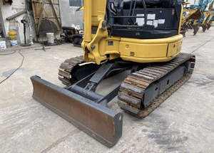 Excavadora de cadenas Komatsu PC30MR con cucharón de 0.07m, peso de 3000kg, motor de 21kW, microexcavadora de giro cero. - Product Image 4