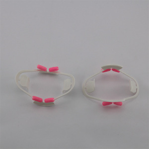 ที่เปิดปากแบบพลาสติกสำหรับทันตกรรม LK-707 เครื่องมือแบบใช้แล้วทิ้งสำหรับผู้ใหญ่ สีขาว - Product Image 1