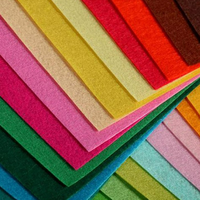 Tissu non tissé aiguilleté coloré respirant pour intérieurs automobiles et décoration intérieure