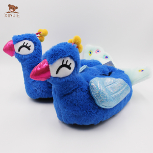 Pantofole a Forma di Pavone Colorate e Accoglienti, Nuovo Design 2024, Morbide e Carine - Product Image 1