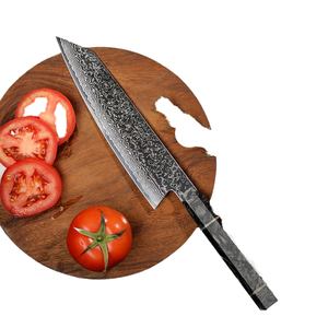 Cuchillo Kiritsuke de Acero Damasco Japonés Vg10 Hecho a Mano con Acabado de Alto Brillo y Mango de Resina Ambidiestro - Product Image 1