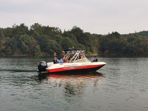 Bateau de pêche FLIT de 19 pieds (5,8 m) à coque en fibre de verre multifonctionnel, bateau de plaisance rapide avec moteur - Product Image 3