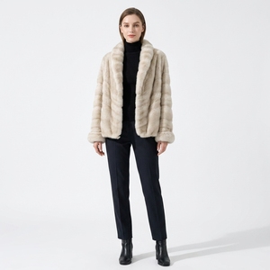 เสื้อโค้ทสั้นผู้หญิงฤดูหนาว แบรนด์ Pearl Genuine Mink แบบลำลอง กันลม ซับในโพลีเอสเตอร์ ย้อมสีพื้น แต่งปกผ้าขนสัตว์แบบพับได้เต็มตัว - Product Image 2