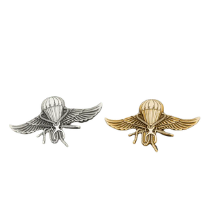 Металлический значок на лацкан с эмалевым покрытием - Product Image 2