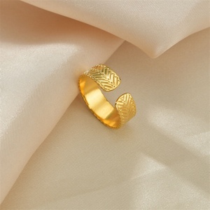 Anillo Abierto Ajustable de Acero Inoxidable con Baño de Oro de 14K, Estilo Vintage Francés, 7mm de Ancho, Joyería para Mujer - Product Image 3