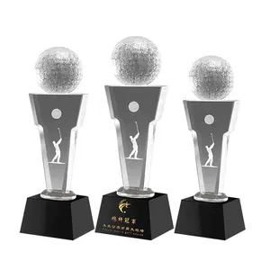 Nuevo diseño trofeo de cristal en blanco premio de pelota de golf trofeos y premios de eventos de golf