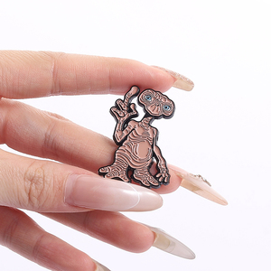 Divertidos alfileres de <span class=keywords><strong>esmalte</strong></span> de alienígena, broches de dibujos animados Punk, insignia de solapa de personaje de ciencia ficción, regalo de joyería para amigos - Product Image 4