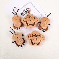 Ornement en peluche de cafard amusant, adorable poupée décorative pour sacs à dos et sacs, jouet en peluche créatif à suspendre pour filles et garçons