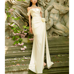 Elegante abito da sera a sirena in raso all'uncinetto con perline bianco dettaglio naturale fino al pavimento per feste femminili per una collina serena - Product Image 2