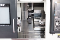 Tour CNC 5 axes WEIFU WF-ET205SY de haute qualité, centre de tournage robuste à banc incliné, en fonte HT300 grise, pour pièces de 530 mm
