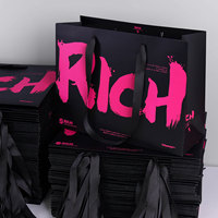 Sac Cadeau en Papier Personnalisé Noir Rose avec Impression de Texte Riche, Sac Fourre-Tout pour Boutiques de Vêtements et Emballage