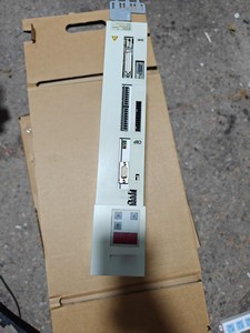 6SE7023-8TP70-Z เฟสเดียวพร้อมตัวเข้ารหัสและ C236SE7023-4TP70-Z ตัวแปลงความถี่พร้อมตัวเข้ารหัส C23 220V 400W - Product Image 4