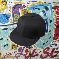 Gorra de Corduroy Ajustable con Logotipo Personalizado Bordado o Impreso, Estilo Deportivo y Urbano, Venta al Por Mayor con MOQ Bajo