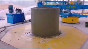 Machine de vibroformage mobile automatique de vente d'usine pour la ligne de production de produits en béton <span class=keywords><strong>Beton</strong></span> de ciment Précase de trou d'homme de ponceau - Product Image 6