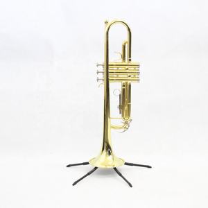 Trompette en laiton Trompette Sib Double Couleur Focustyle FTR-250 avec couvercle en tissu et boîte en mousse Surface laquée dorée - Product Image 1