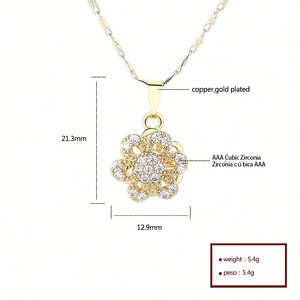 Collier Pendentif Fleur Rotatif en Laiton Plaqué Or 18K pour Femme, avec Zircons Cubiques Scintillants et Chaîne Maillons – Idéal Quotidien, Fêtes, Mariages, Tendance - Product Image 6