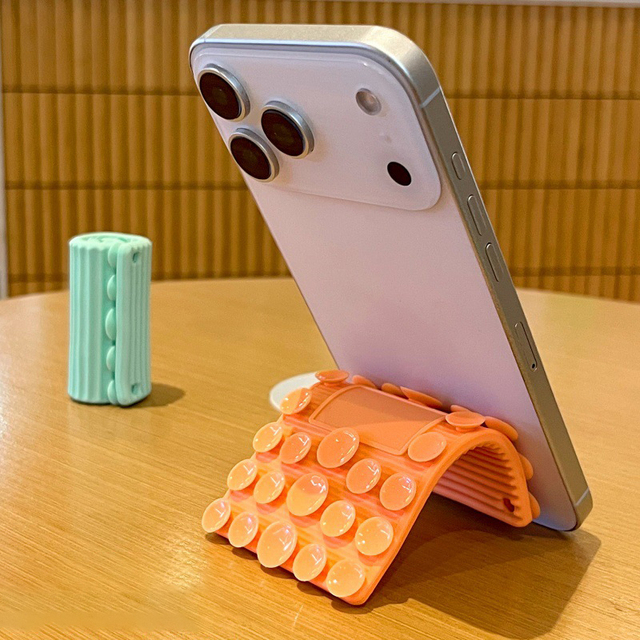 Custom Logo Promotional Anti Slip Portable Foldable Bendable Silicone Phone Holder Silicone Suction Cup Phone Stand