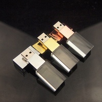 Clé USB promotionnelle personnalisée avec logo 3D, en cristal Yilan transparent, USB 2.0, 4 Go, 8 Go, 16 Go, clé USB portable carrée