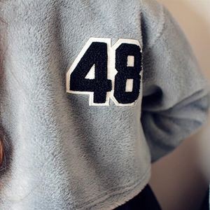 Uniformes de Béisbol Casuales para Niños al por Mayor, Ropa de Invierno, Vestido de Algodón con Encaje hasta la Rodilla - Product Image 3