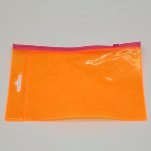 Sac à fermeture éclair en PVC <span class=keywords><strong>orange</strong></span> trou de suspension grande capacité sac de rangement plat en plastique auto-scellant étanche à l'humidité pour lotion - Product Image 1