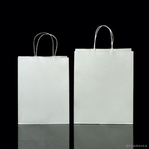 Sac fourre-tout en papier kraft tendance à prix abordable, imprimé sur mesure, écologique, pour le commerce de détail et l'emballage cadeau - Product Image 4